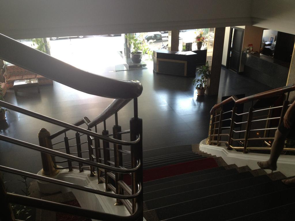 Sinthavee Hotell Phuket Exteriör bild
