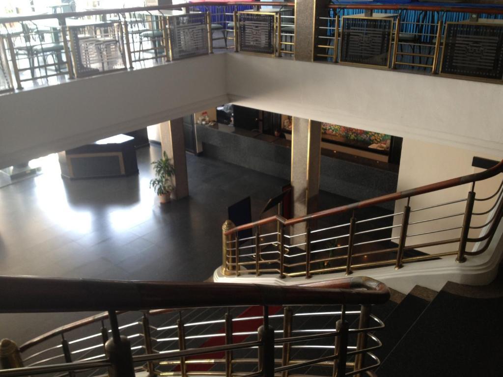 Sinthavee Hotell Phuket Exteriör bild