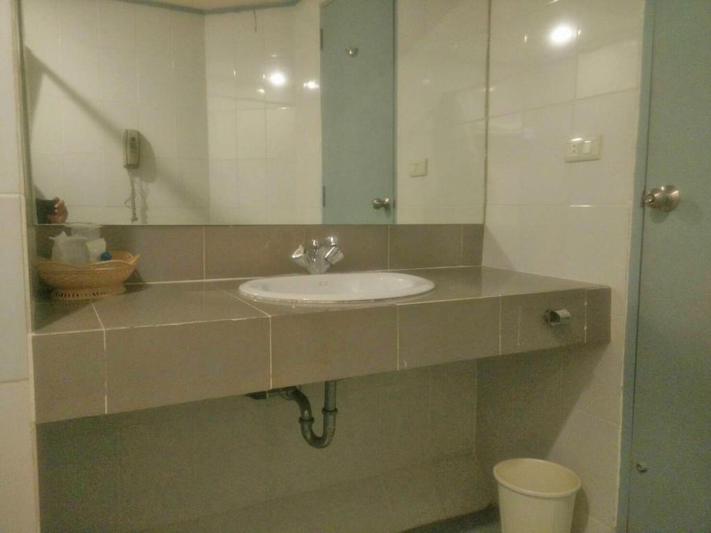 Sinthavee Hotell Phuket Exteriör bild